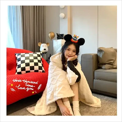 ジャカードぬいぐるみショルダーブランケット