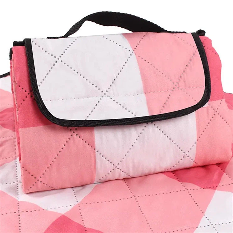 ピクニックブランケットのロゴ