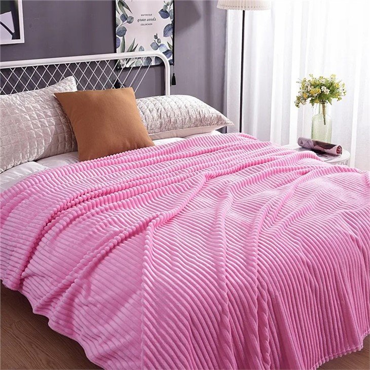 Customized 	Solid Strip Flannel Blankets