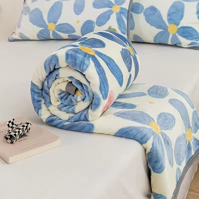 Thickened Coral Blanket